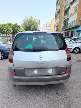 Renault Grand Scenic 2005