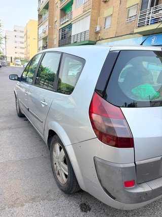 Renault Grand Scenic 2005