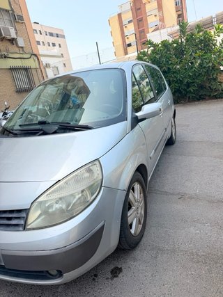 Renault Grand Scenic 2005