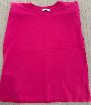 Camiseta ZARA hombreras rosa