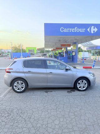 Peugeot 308 2015