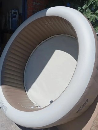 Spa Hinchable Intex Beige de 6 Personas y motor