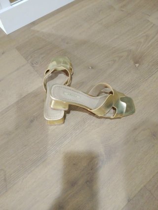 Sandalias doradas Corina talla 40