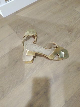 Sandalias doradas Corina talla 40