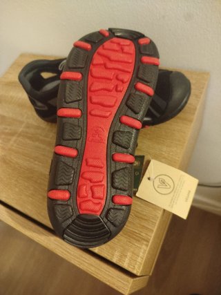 Sandalias niño 35 sin estrenar