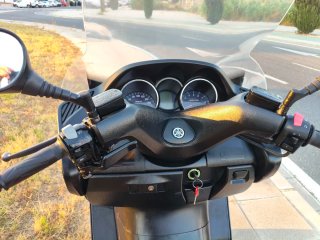 YAMAHA MAJESTY 400 2005 Gran Scooter