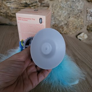 Juguete interactivo para gatos con plumas