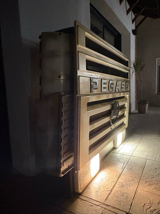 Frontal Camión Pegaso Decoración