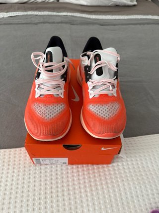 Zapatilla Nike Vomero 17 Talla 40