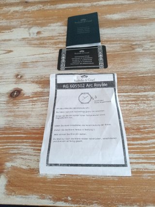 Reloj de fantasía chapado en oro