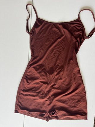 Body SHEIN marrón tirantes