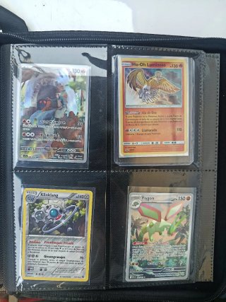 Se venden cartas pokemon de varios sets