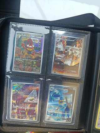 Se venden cartas pokemon de varios sets