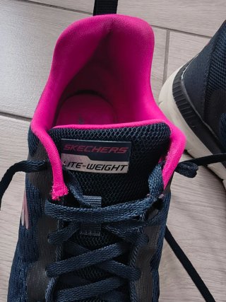 Scarpe da ginnastica Skechers blu e rosa