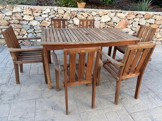 Mesa y 6 Sillas de Madera Exterior en FRIGILIANA