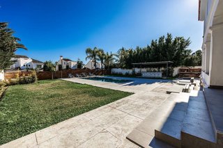 Chalet en alquiler en Las Brisas en Marbella