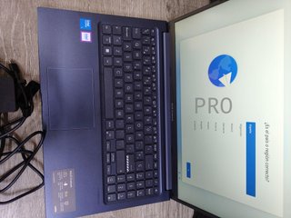 Portátil ASUS Vivobook 15