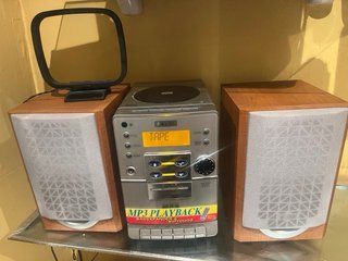 Minicadena Sanyo MP3 Bassxpander