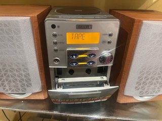 Minicadena Sanyo MP3 Bassxpander