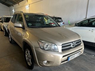 Toyota Rav4 2.0 D4-D Executive 4X4