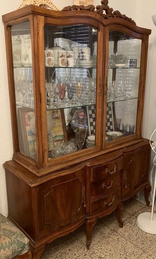 Comedor de 3 muebles y 6 sillas