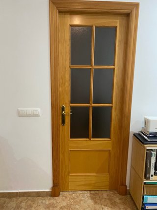 Puertas de madera con marco. SOLO HOY  10€ cada un