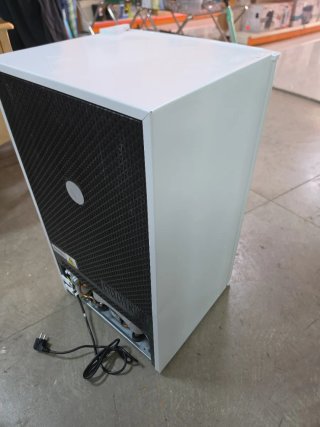 Frigorífico Comfee 80L con congelador