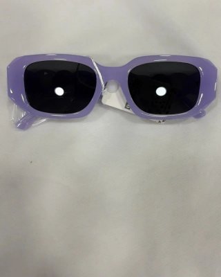 Gafas de sol retro azules con detalles dorados