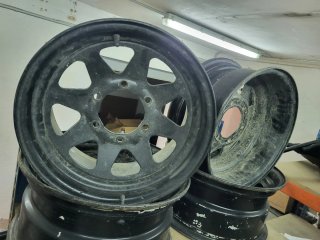 Llantas Nissan Patrol Y60 chapa