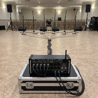 [ALQUILER] Mesa Digital Behringer XR18 por día