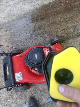 Cortacésped MTD Rojo