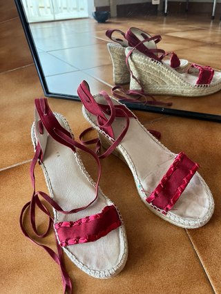 Sandalias esparto cuña tiras rojas