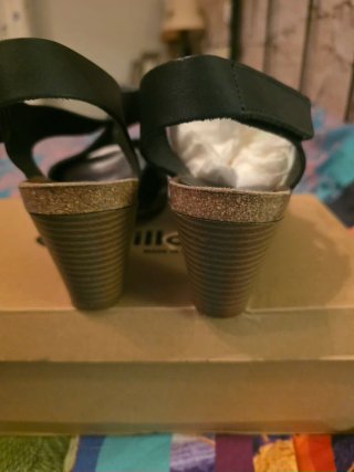 Sandalias tacón piel negras