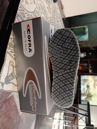 Zapatillas de seguridad COFRA aluminio
