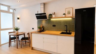 Local comercial en venta en La Salut en Barcelona