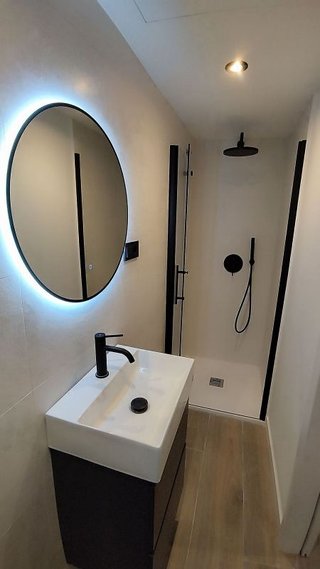 Local comercial en venta en La Salut en Barcelona