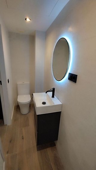 Local comercial en venta en La Salut en Barcelona