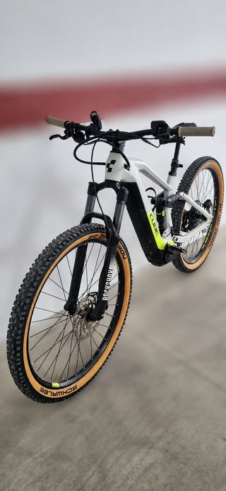 Bici Eléctrica Cube Stereo Hybrid 140 HPC Race 625