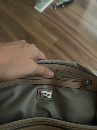 Bolso Guess Beige y Marrón