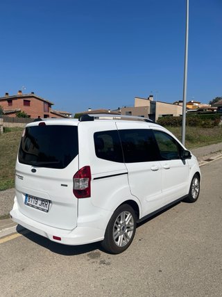 Ford Tourneo Courier 2016