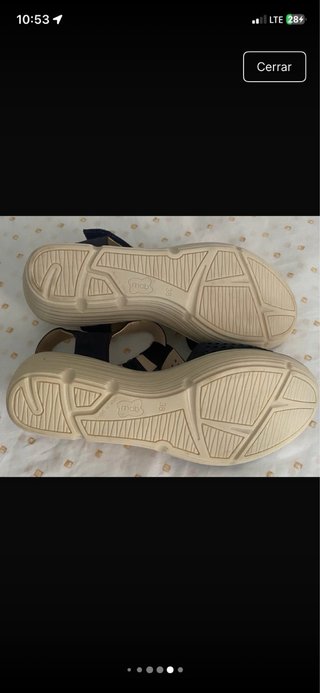 Sandalias cuña azul y beige