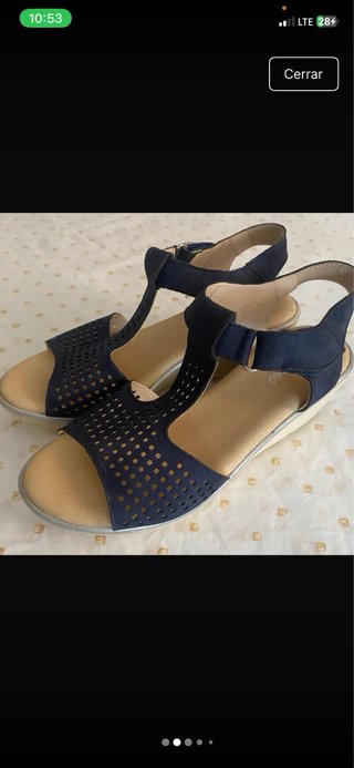 Sandalias cuña azul y beige