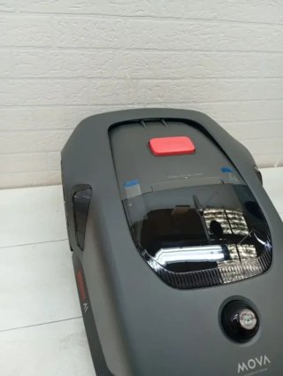 Robot Cortacésped Mova 600 Kit podadora 800m2