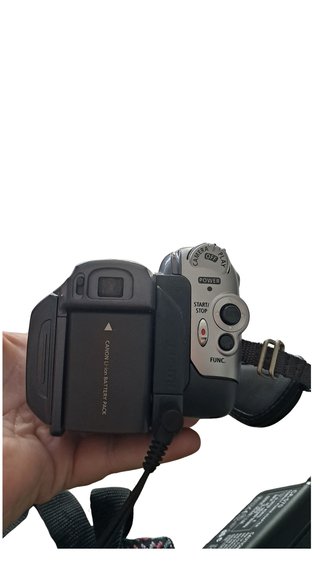Canon VIXIA HV20 Camcorder