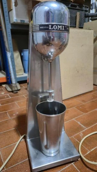 Batidora Profesional Lomi Mod. N° 6A
