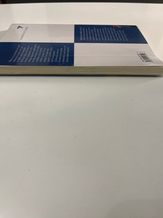 Mima, Robot y el libro mágico