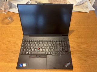 Lenovo ThinkPad E16 Gen 1 i7 16GB RAM sin caja