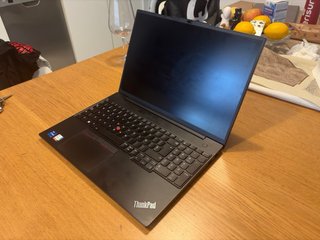 Lenovo ThinkPad E16 Gen 1 i7 16GB RAM sin caja
