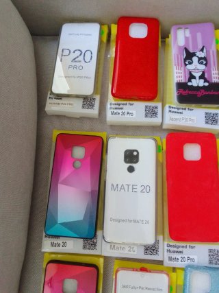 15 Cover per Huawei P20, P30, Mate 20, 10