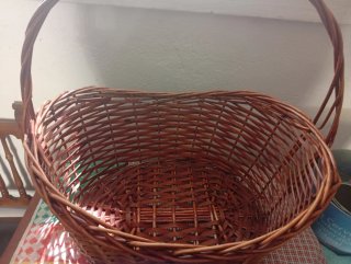 Lote de Canastos de mimbre blanco ovalado 25 €